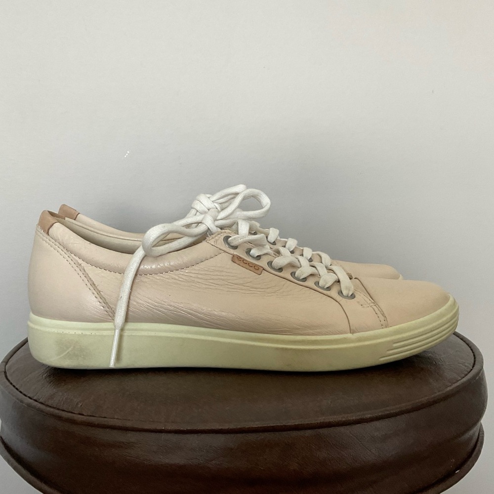 Ecco Soft 7 Women's Baby Pink Leather Lace Up Sneaker Size 7 Spring Ballet